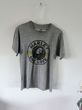 Bob Marley One Love Graphic Tee Small Gray Zion Rootswear Reggae Band Shirt